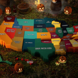 Map of the United States showing the favorite Halloween candy in each state in 2023.